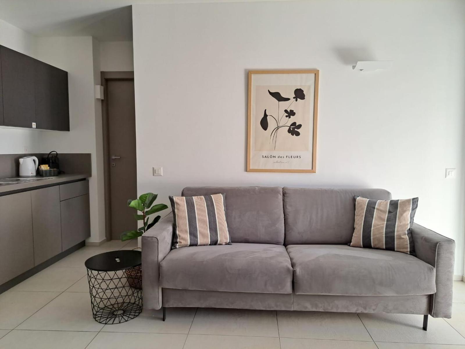 Urban Residence By Quokka 360 - Modern Apartments In Lugano Exterior photo